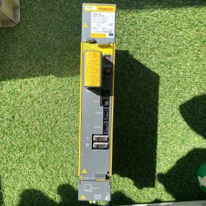 FANUC A06B-6114-H106 サーボ アンプ