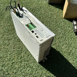 Lenze EVF8213-E インバータードライブ