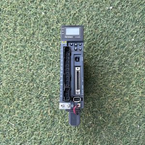 キーエンス　KEYENCE SV-020P2 ACサーボシステム
