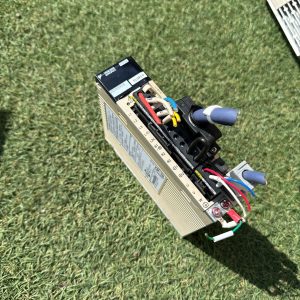 安川電機 ACサーボパック Yaskawa servopack SGDV-R70A01B 200v O / N R14098-190-13