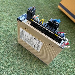 安川電機 ACサーボパック SGDV-R70A11B O/N R14085-169-4