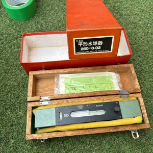 新潟理研測範(RSK) 一般工作用平形水準器　250x0.02