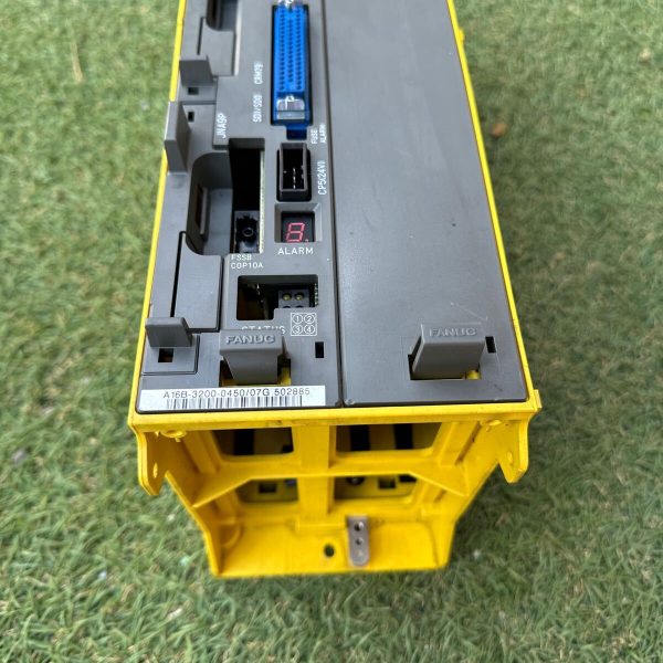 美品 FANUC A05B-2440-C060 Fanuc A05B 2440 C060 R-J3i ロボット