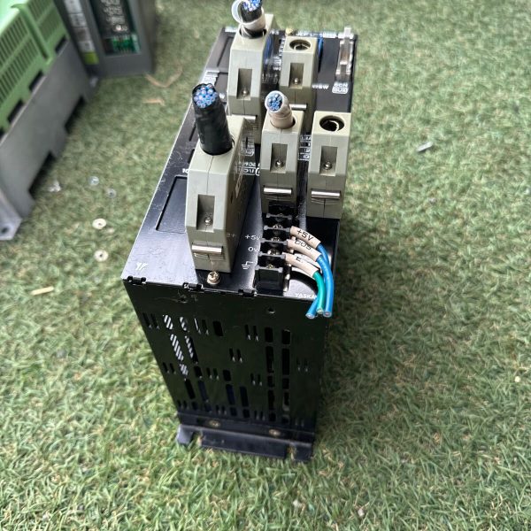 安川電機YASKAWA モーションパック 110 JEFMC-C023-12H RUF061 安川電機YASKAWA モーションパック 110 JEFMC-C023-12H RUF061