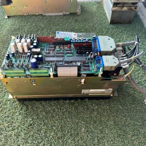 4L192 動作保証　安川電機 CACR-SR 20SB1BF サーボアンプ