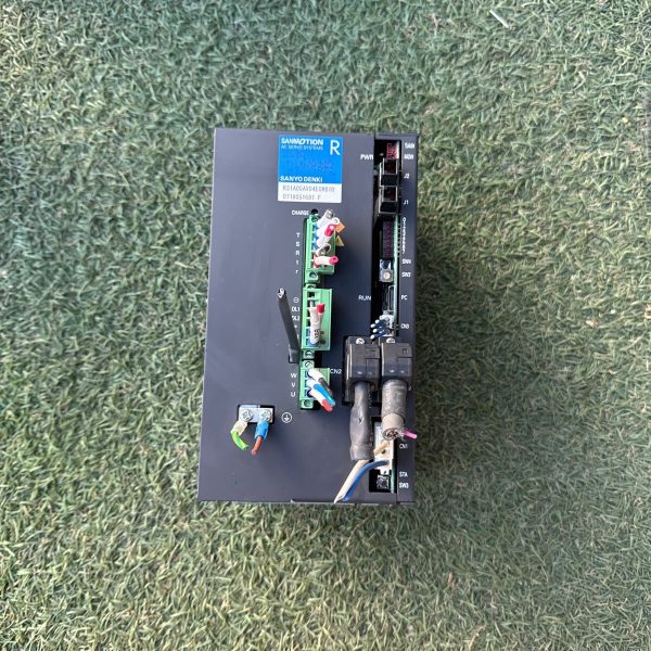 SANYO DENKI AC サーボ アンプ RS1A05AV04E0MB10 4M055 サンヨー デンキ 中古 AC サーボ システム アンプ