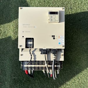 4M201 YASKAWA SGDB-75ADG-PY232B サーボパック200V