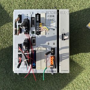 4M202 YAMAHA RCX240/YAMAHA RGU-2 産業用ロボット 旧単軸コントローラ