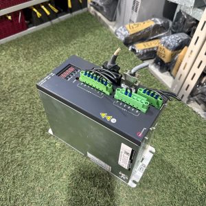 5C348 東芝 Velconic VLASX-070P3-TXM サーボ ドライブ 3.4KW