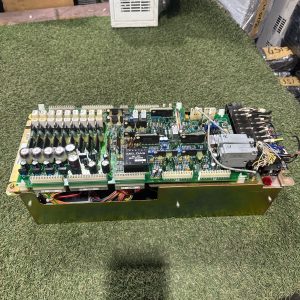 5Y039 MITSUBISHI 三菱 TRA8A-LH / TRA 8A-LH サーボ アンプ 動作保証　