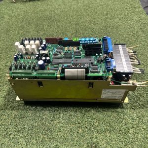 5Y223　サーボパック　安川電機　CACR-SR20SB1AF 動作保証　