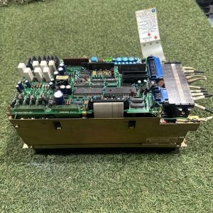 5Y225 サーボパック　安川電機　CACR-SR20SB1BF 動作保証　