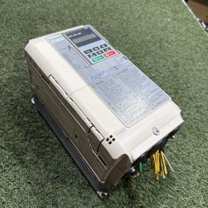 6A005 Yaskawa A1000 シリーズ インバーター CIMR-AB2A0021FAA 動作保証　