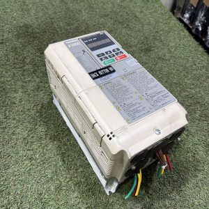 6B009 YASKAWA 安川 CIMR-AB2A0030FAA コンバータ 5.5/7.5KW 動作保証　