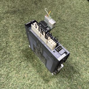 6C103 MITSUBISHI MR-J3-10B1-S077 MRJ310B1 Servo Drive 動作保証　