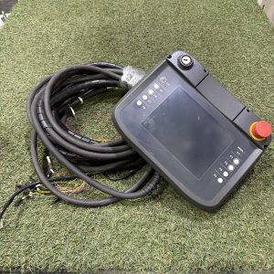 6D049 中古 KEYENCE KCC-REM-KEY-0976A /VT3-V6H カラータッチパネル 動作保証　