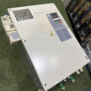 6D101 Yaskawa インバータ CIMR-AA4A0103AAA 55kW 36kg yaskawa A1000 動作保証　