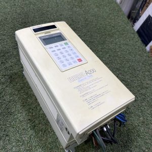 6D175 三菱電機 インバータ FREQROL-A200 FR-A220E-3.7KP 動作保証　